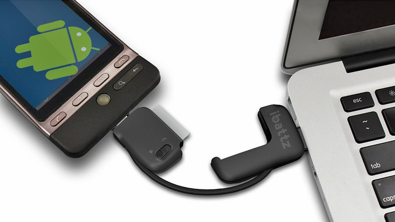 Illustration for article titled Tiny Charging Cable Keyring Juices Androids and iPhones Alike